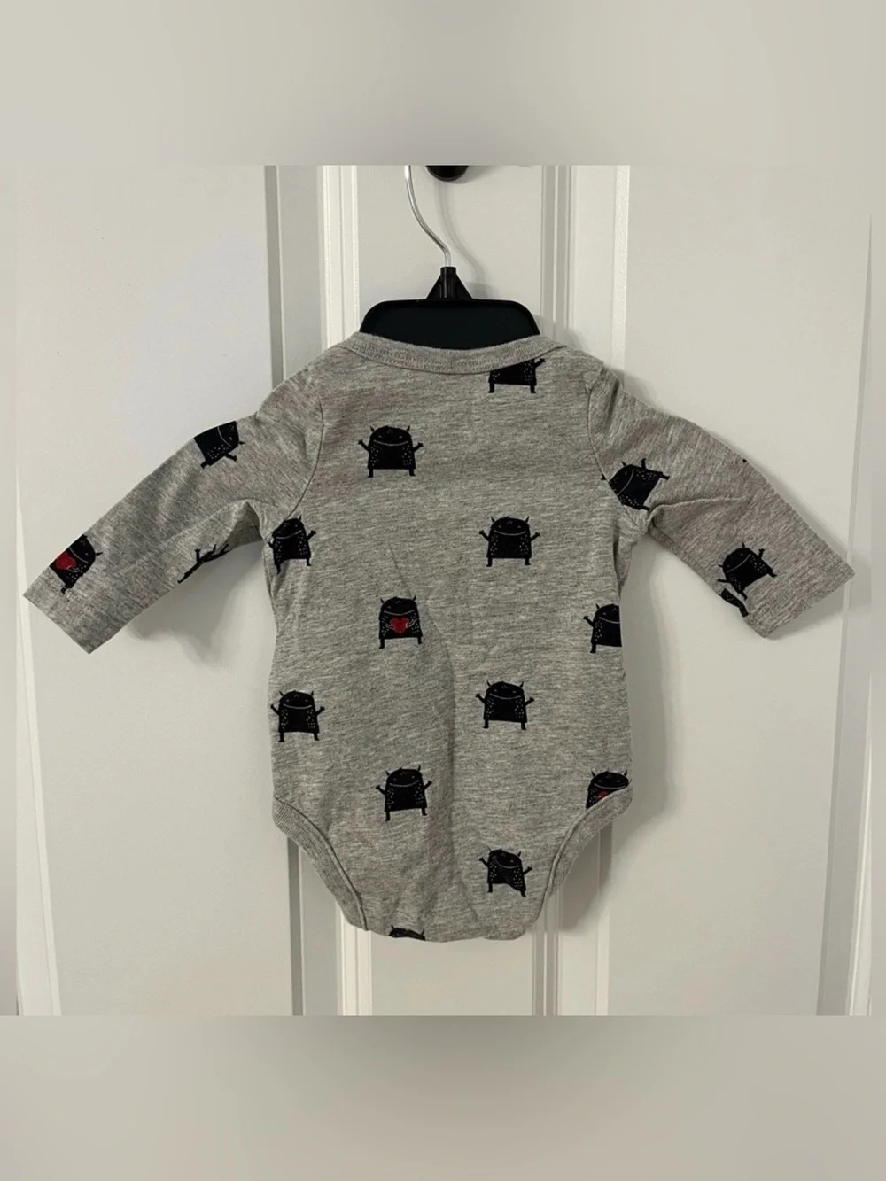 Baby Gap Monster Heart Long Sleeve Onesie Size 0-3Months